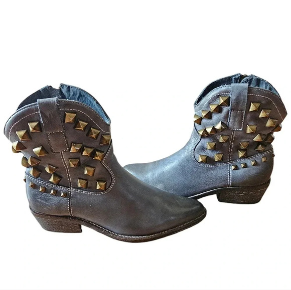 ZIGIny Shes Tuff Cookie Studded Boho Western  Cowboy Rodeo Ankle Boots Size 6. - Picture 5 of 13